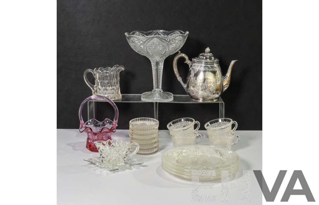 20 Piece Set of Glassware and Tea Pot