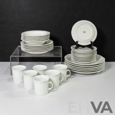Arzberg Germany 32 Piece Dinner Set
