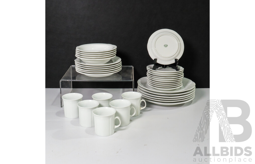 Arzberg Germany 32 Piece Dinner Set