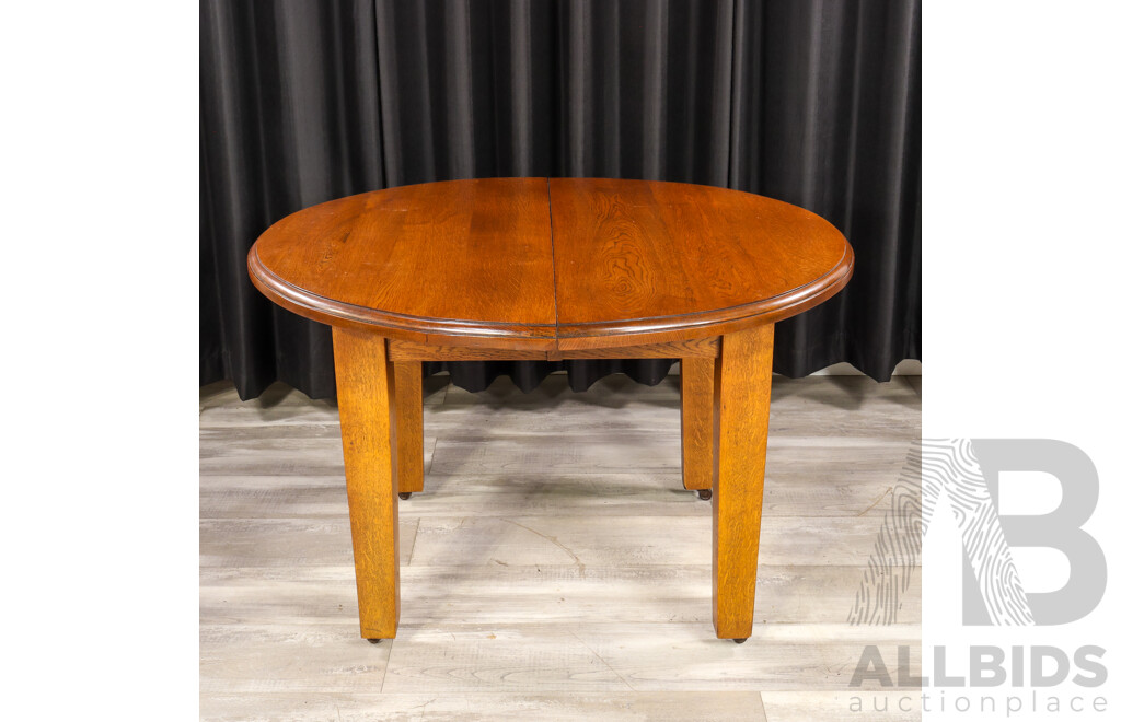 Arts and Crafts Oak Seven Piece Dining Suite