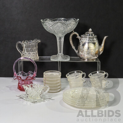 20 Piece Set of Glassware and Tea Pot