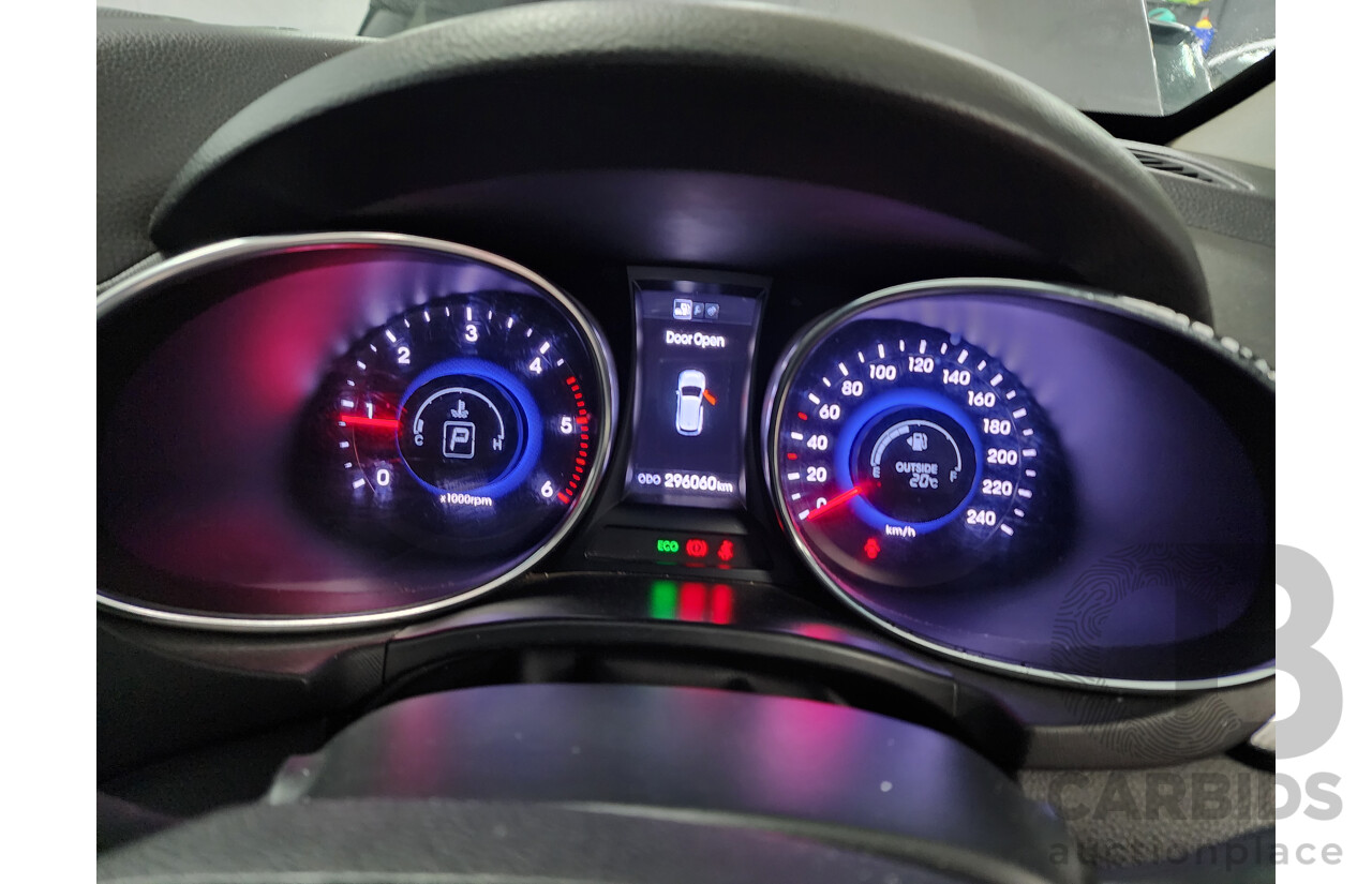 11/2012 Hyundai Santa Fe Elite CRDi (4x4) DM 4d Wagon Silver 2.2L