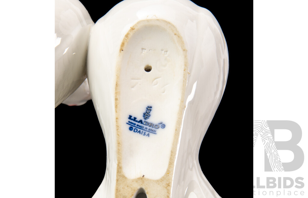 Couple of Doves by Antonio Ballester for Lladro