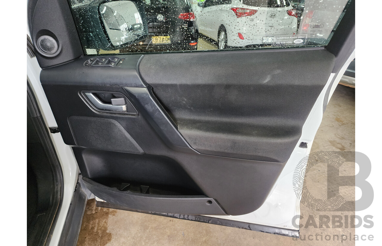 1/2011 Land Rover Freelander 2 TD4 (4x4) LF MY11 4d Wagon White 2.2L