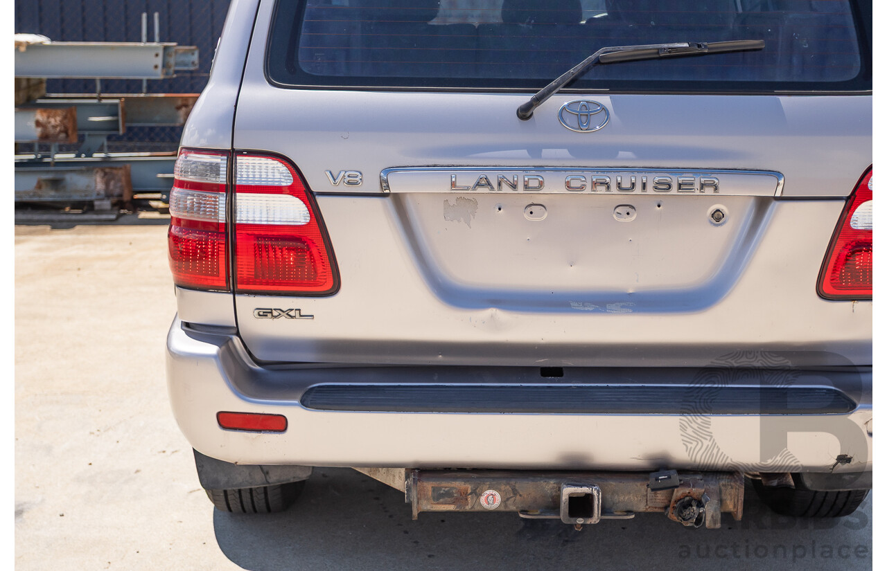 10/2002 Toyota Landcruiser GXL (4x4) FZJ105R 4D Warm Silver Metallic V8 4.7L - 8 Seater