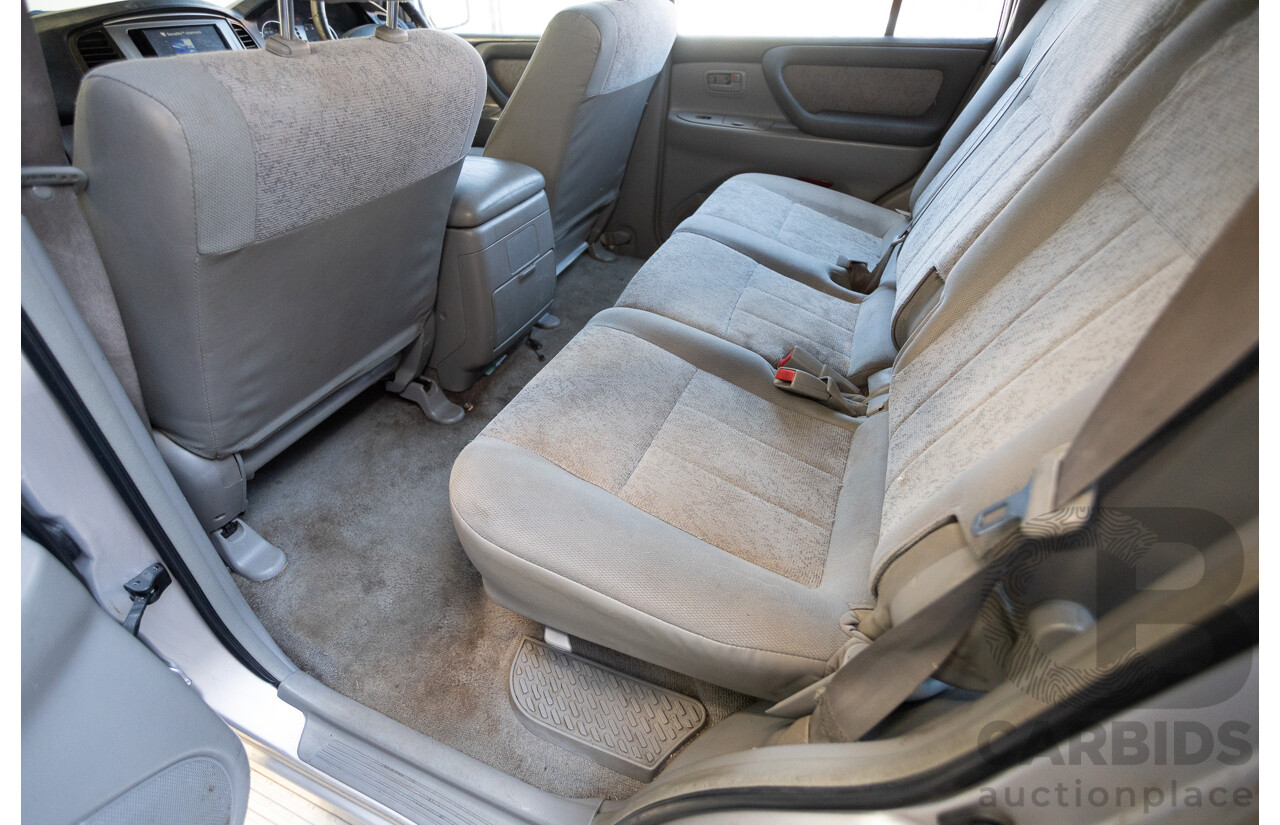 10/2002 Toyota Landcruiser GXL (4x4) FZJ105R 4D Warm Silver Metallic V8 4.7L - 8 Seater