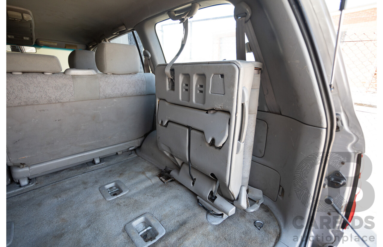 10/2002 Toyota Landcruiser GXL (4x4) FZJ105R 4D Warm Silver Metallic V8 4.7L - 8 Seater