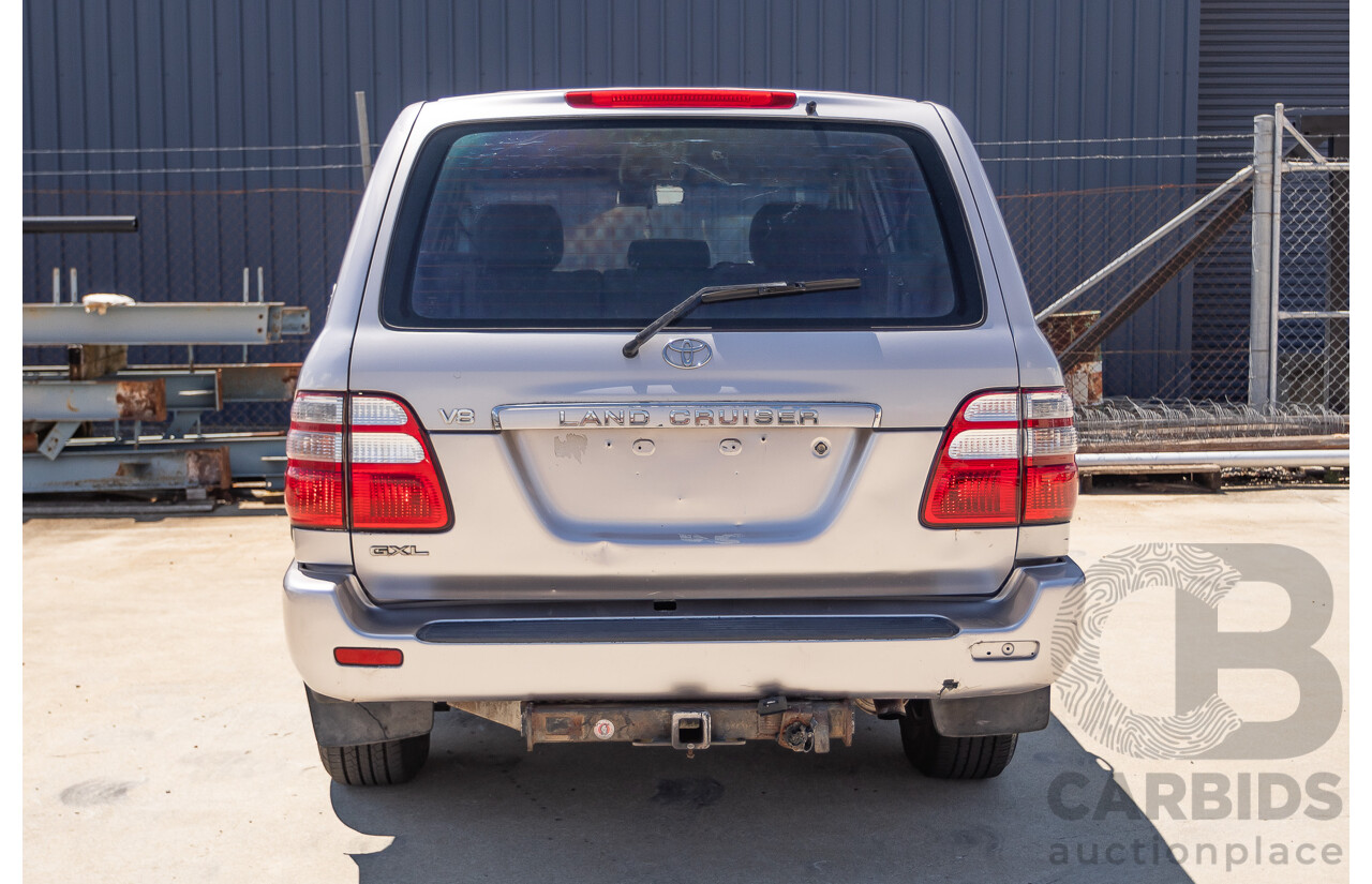 10/2002 Toyota Landcruiser GXL (4x4) FZJ105R 4D Warm Silver Metallic V8 4.7L - 8 Seater