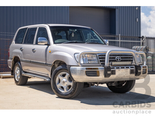 10/2002 Toyota Landcruiser GXL (4x4) FZJ105R 4D Warm Silver Metallic V8 4.7L - 8 Seater
