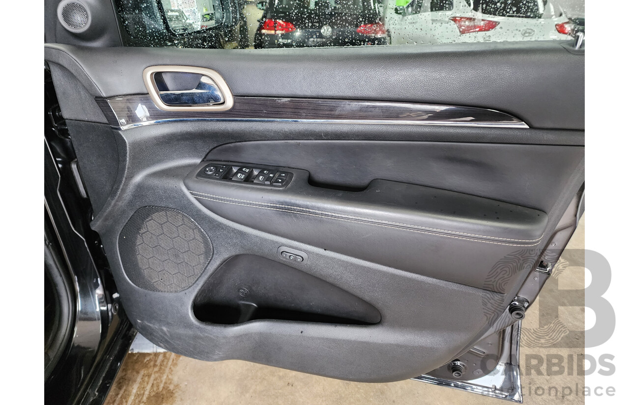 12/2013 Jeep Grand Cherokee Overland (4x4) WK MY14 4d Wagon Black 3.0L