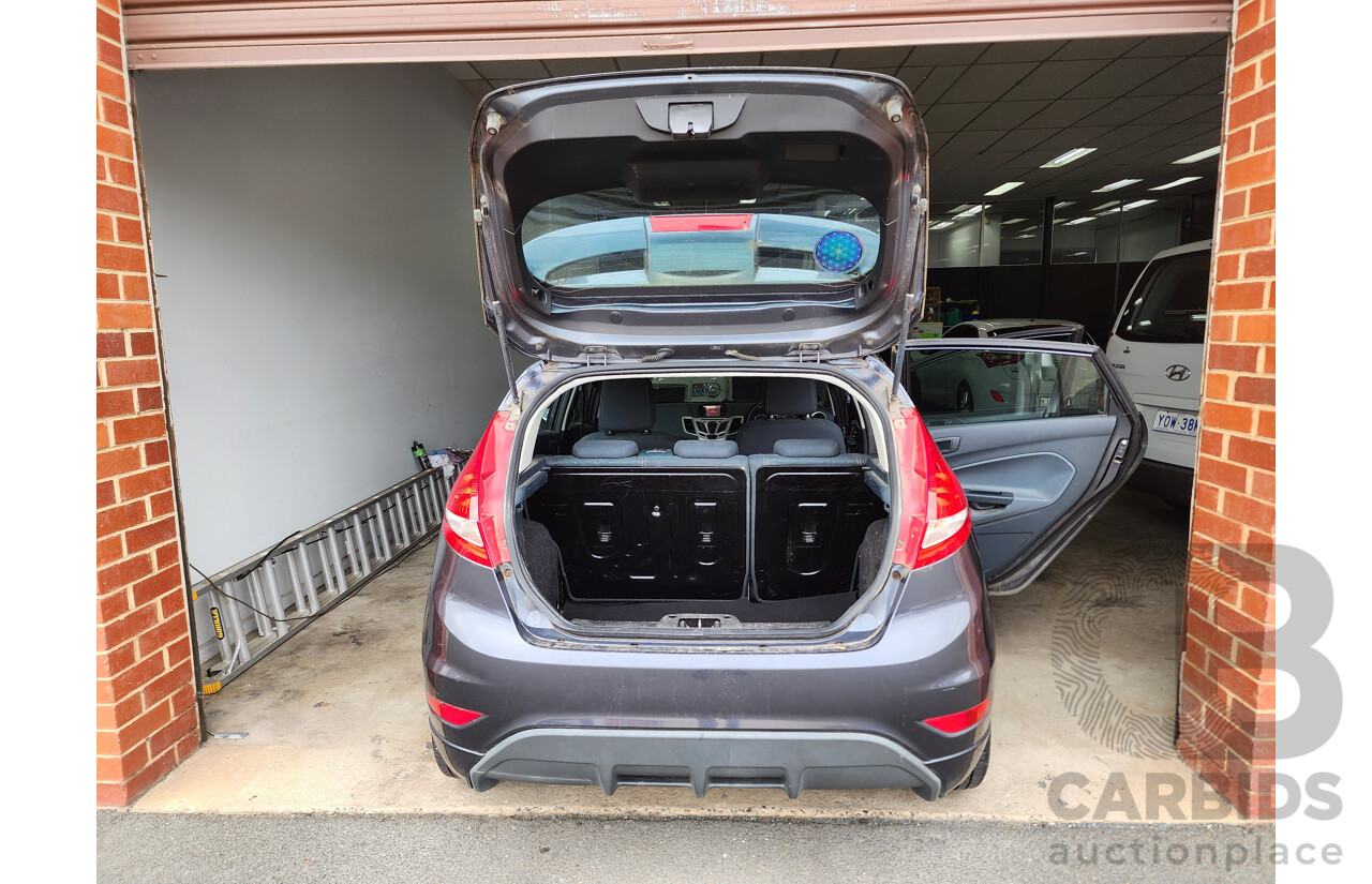 1/2009 Ford Fiesta Zetec WS 5d Hatchback Grey 1.6L