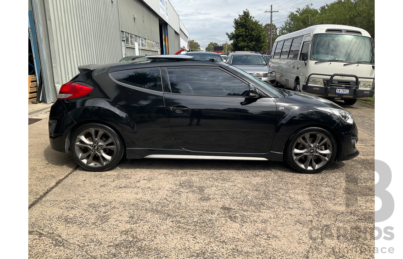 8/2015 Hyundai Veloster SR Turbo FS4 SERIES 2 3d Coupe Phantom Black Pearl Turbo 1.6L