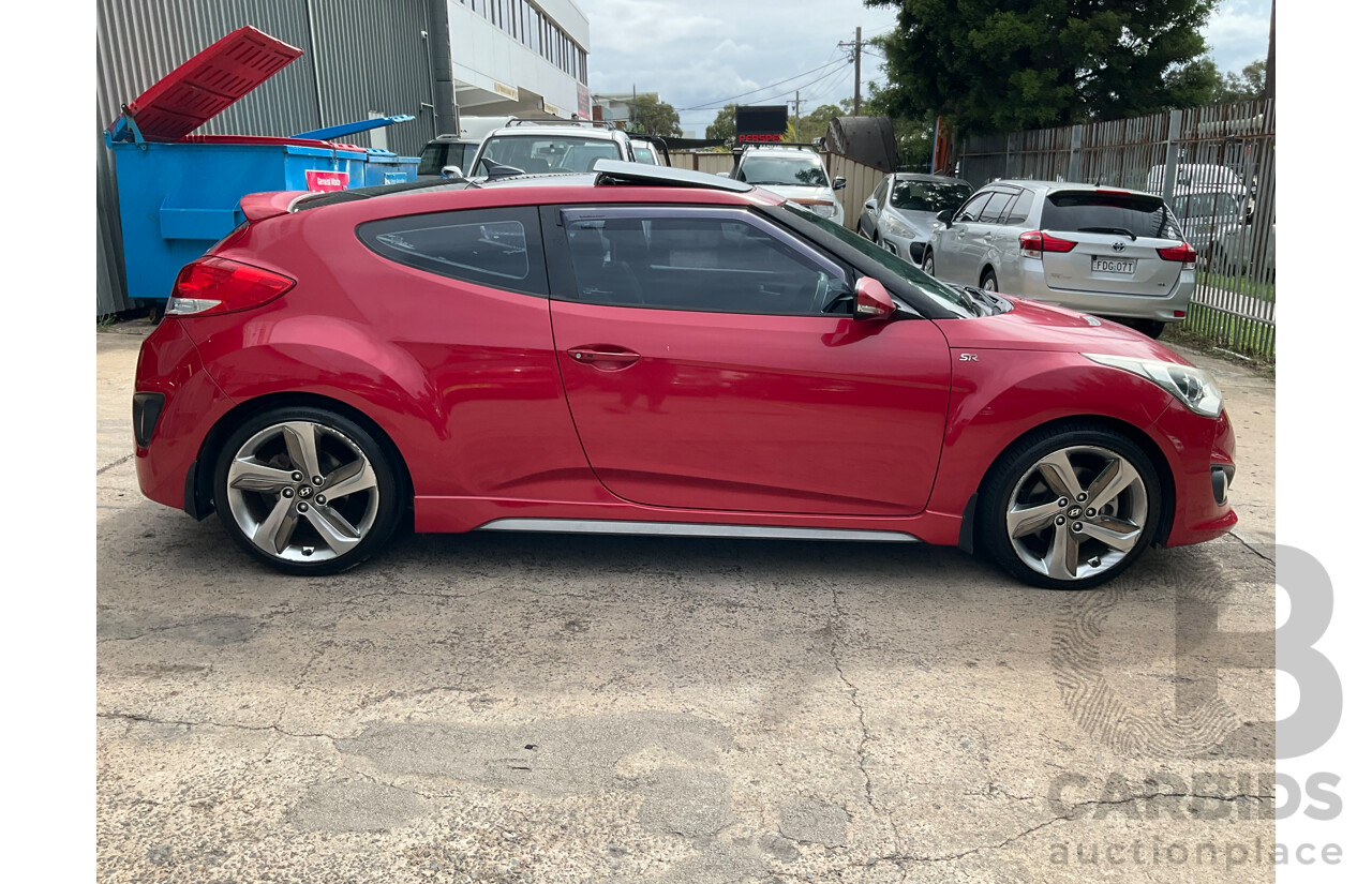 1/2014 Hyundai Veloster SR Turbo FS MY13 3d Coupe Veloster Red Turbo 1.6L