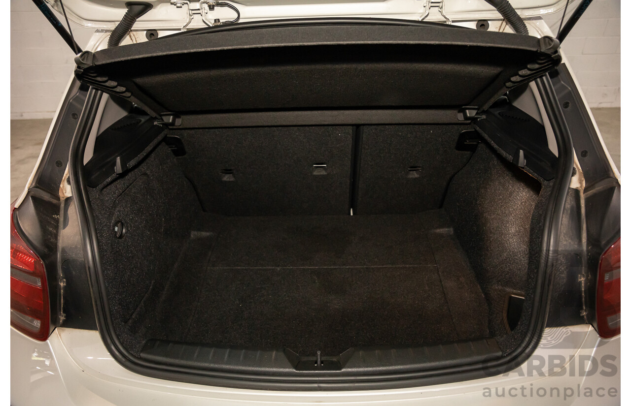 02/2015 BMW 116i Sport (RWD) F20 MY15 5d Hatchback Mineral White Metallic Turbo 1.6L