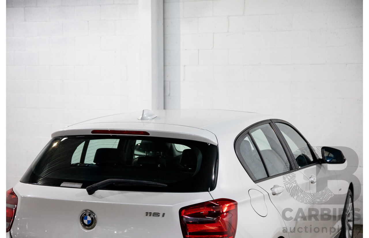02/2015 BMW 116i Sport (RWD) F20 MY15 5d Hatchback Mineral White Metallic Turbo 1.6L