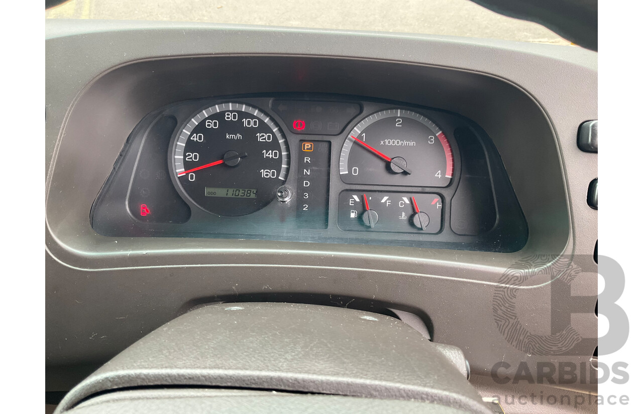 10/2015 Mitsubishi Rosa BE600 18 Seater 3d White Turbo Diesel 4.9L - Custom Wheelchair Lift