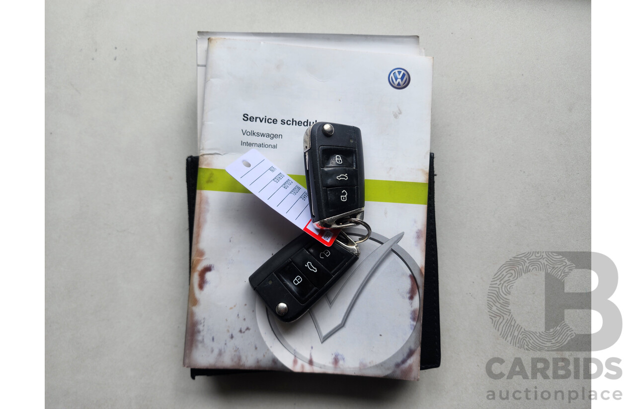 2/2015 Volkswagen Golf 103 TSI Highline AU MY15 5d Hatchback Black 1.4L