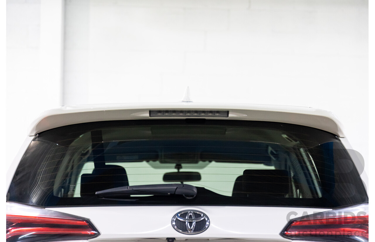 01/2016 Toyota RAV4 GX (FWD) ZSA42R MY16 4d Wagon Glacier White 2.0L