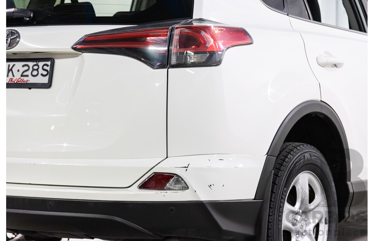 01/2016 Toyota RAV4 GX (FWD) ZSA42R MY16 4d Wagon Glacier White 2.0L