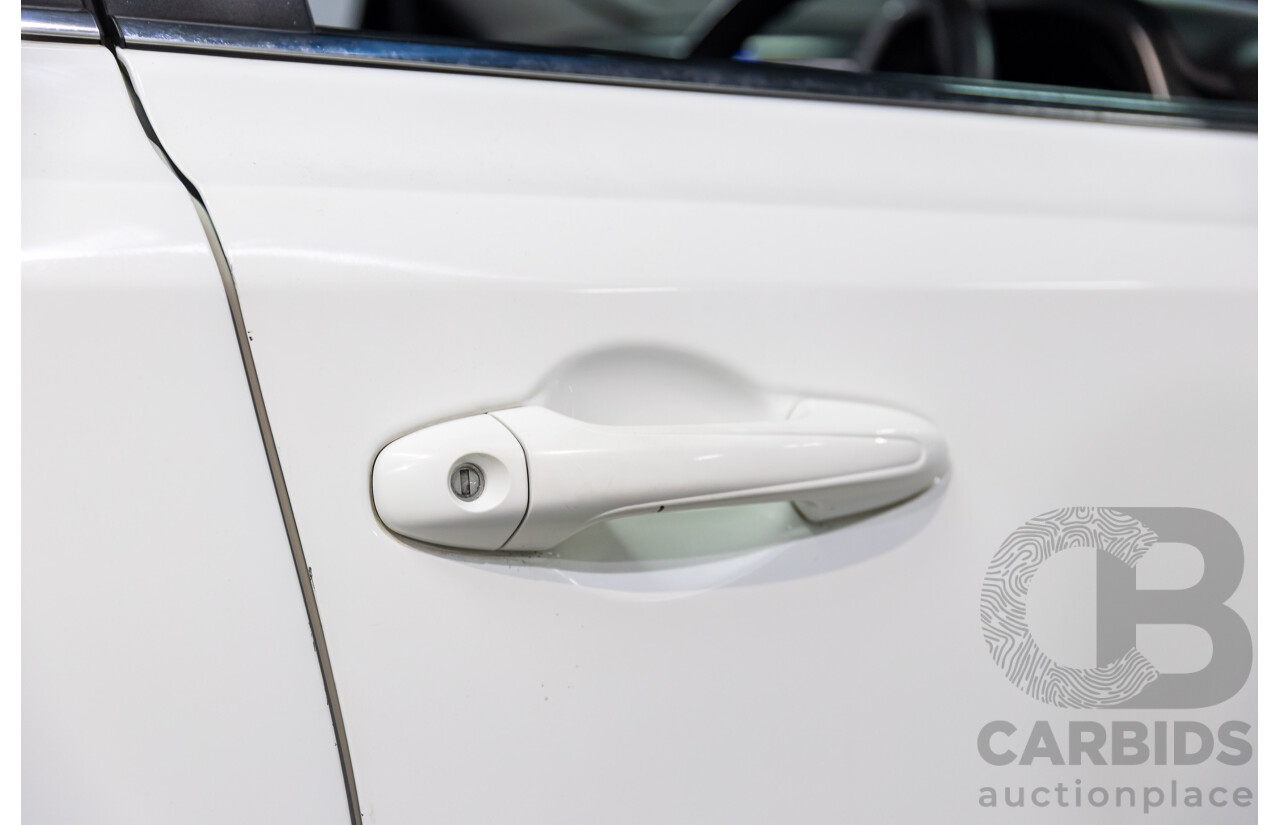 01/2016 Toyota RAV4 GX (FWD) ZSA42R MY16 4d Wagon Glacier White 2.0L