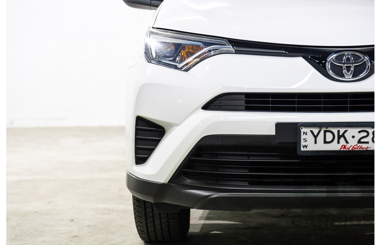 01/2016 Toyota RAV4 GX (FWD) ZSA42R MY16 4d Wagon Glacier White 2.0L