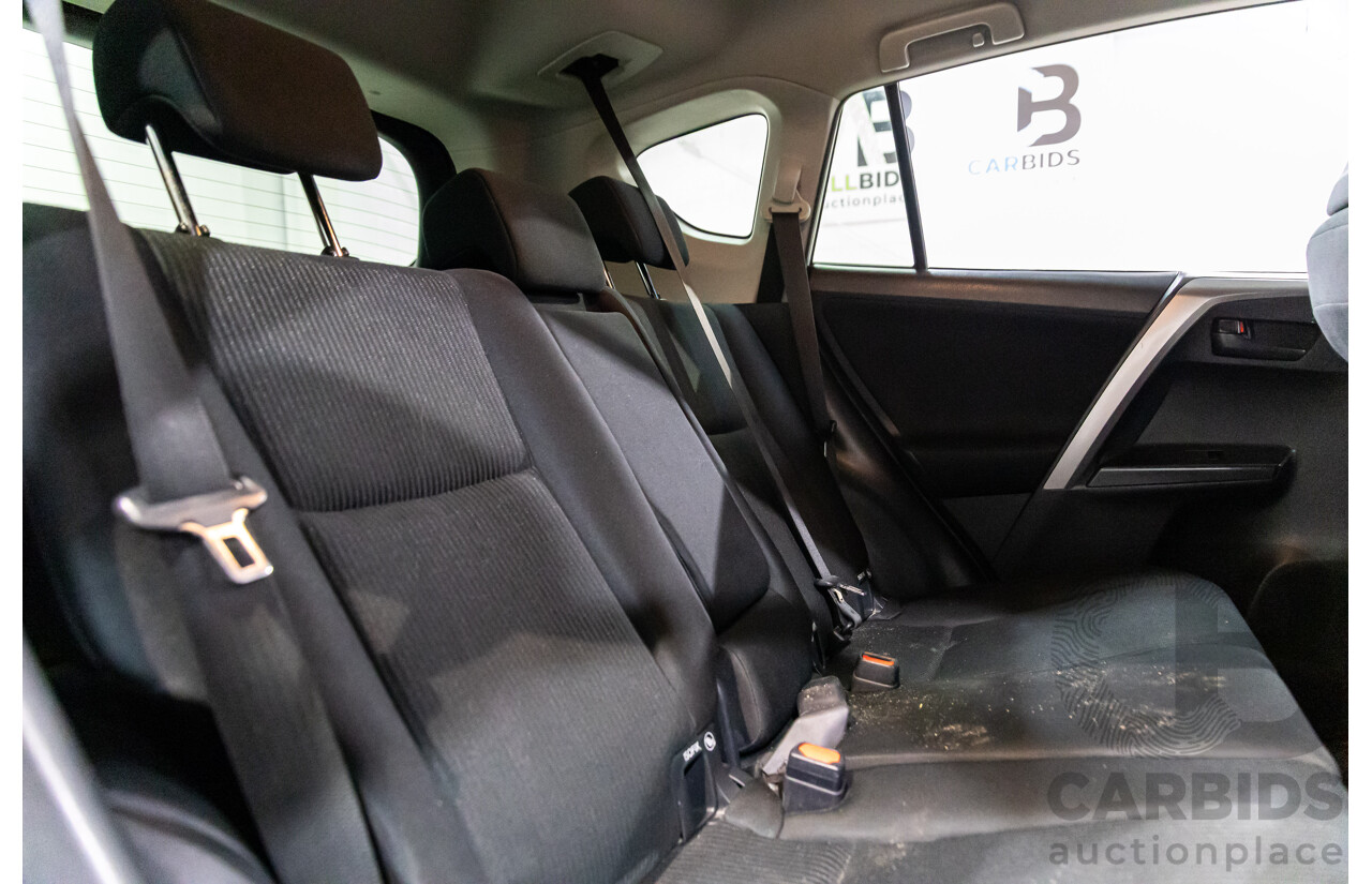 01/2016 Toyota RAV4 GX (FWD) ZSA42R MY16 4d Wagon Glacier White 2.0L