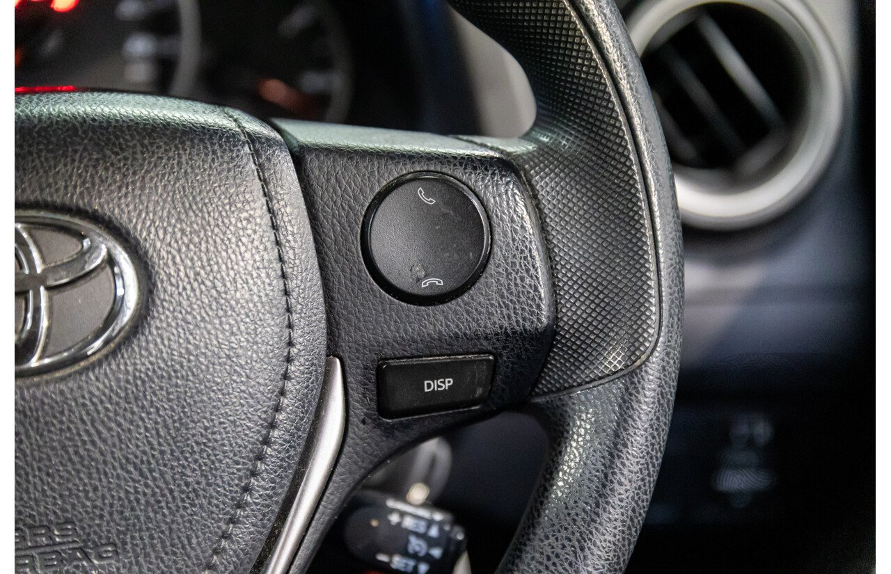 01/2016 Toyota RAV4 GX (FWD) ZSA42R MY16 4d Wagon Glacier White 2.0L