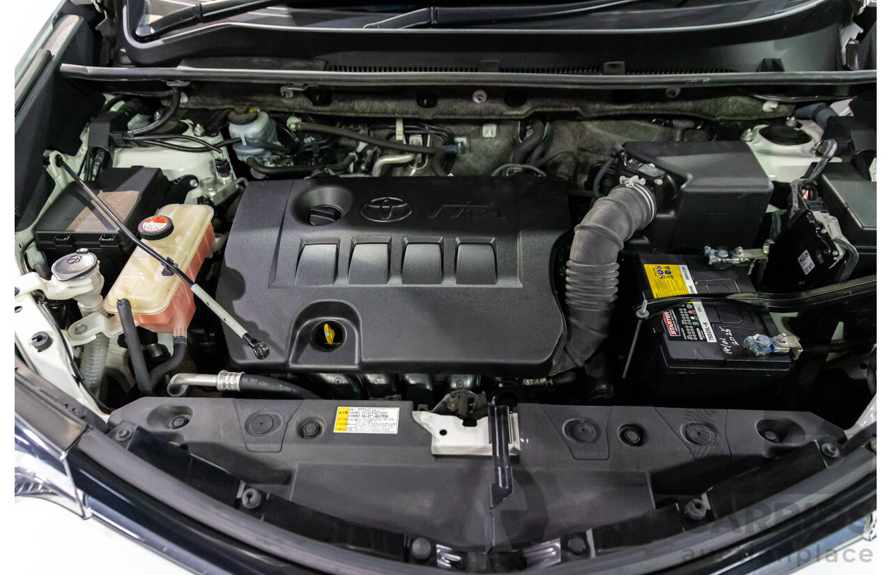 01/2016 Toyota RAV4 GX (FWD) ZSA42R MY16 4d Wagon Glacier White 2.0L