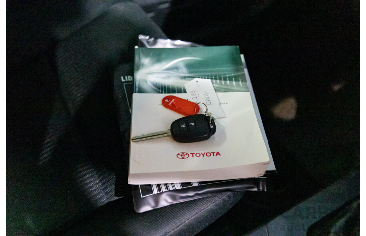 01/2016 Toyota RAV4 GX (FWD) ZSA42R MY16 4d Wagon Glacier White 2.0L