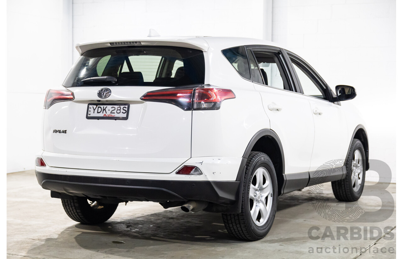 01/2016 Toyota RAV4 GX (FWD) ZSA42R MY16 4d Wagon Glacier White 2.0L