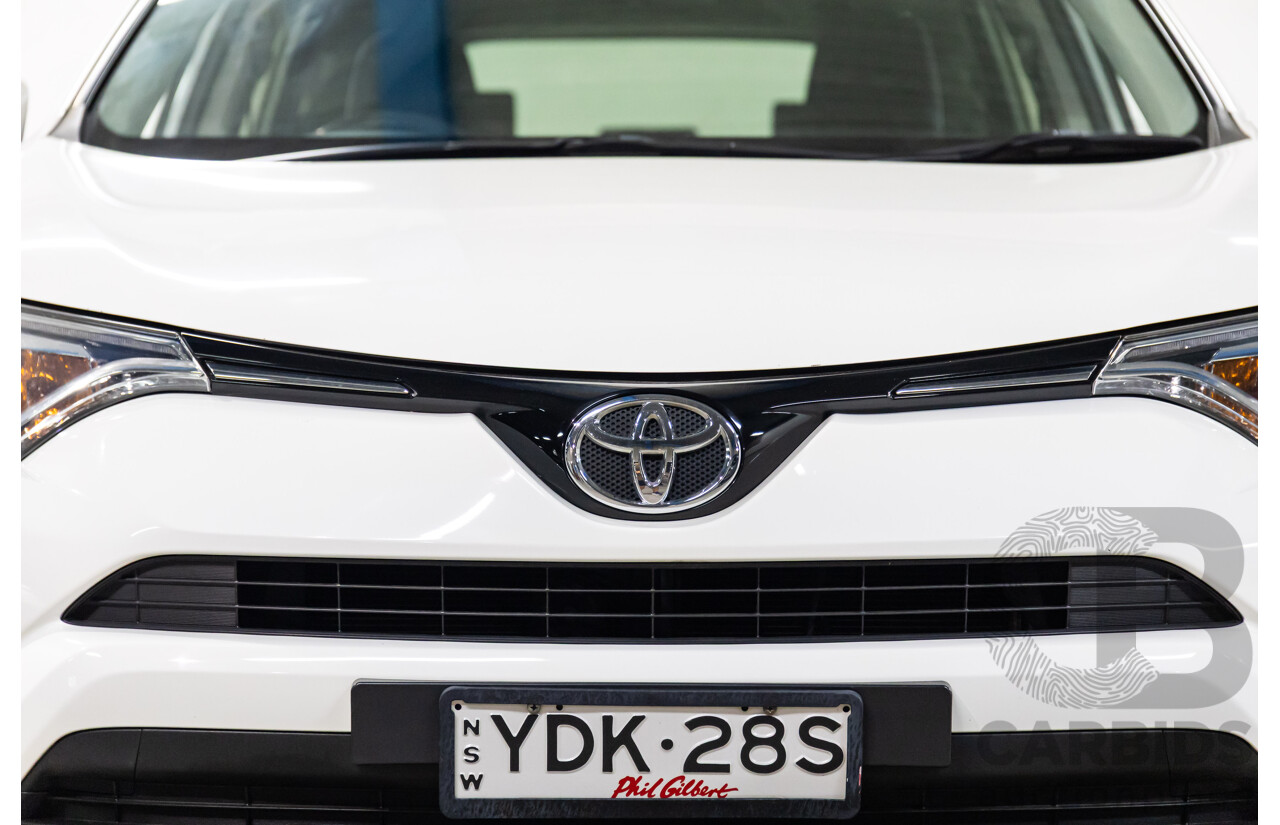 01/2016 Toyota RAV4 GX (FWD) ZSA42R MY16 4d Wagon Glacier White 2.0L