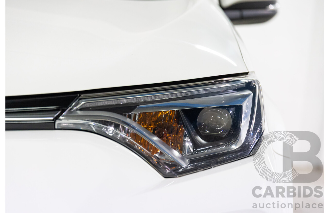 01/2016 Toyota RAV4 GX (FWD) ZSA42R MY16 4d Wagon Glacier White 2.0L