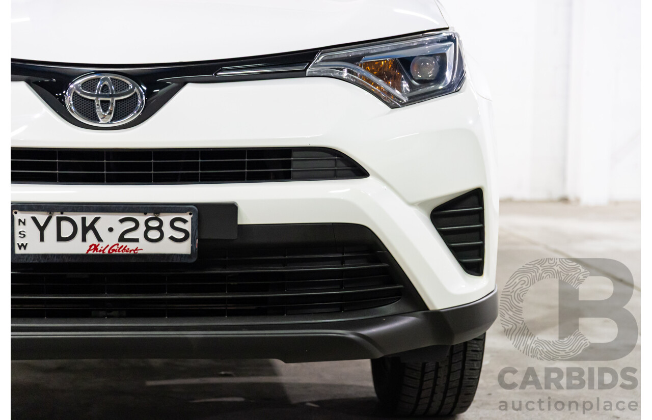 01/2016 Toyota RAV4 GX (FWD) ZSA42R MY16 4d Wagon Glacier White 2.0L