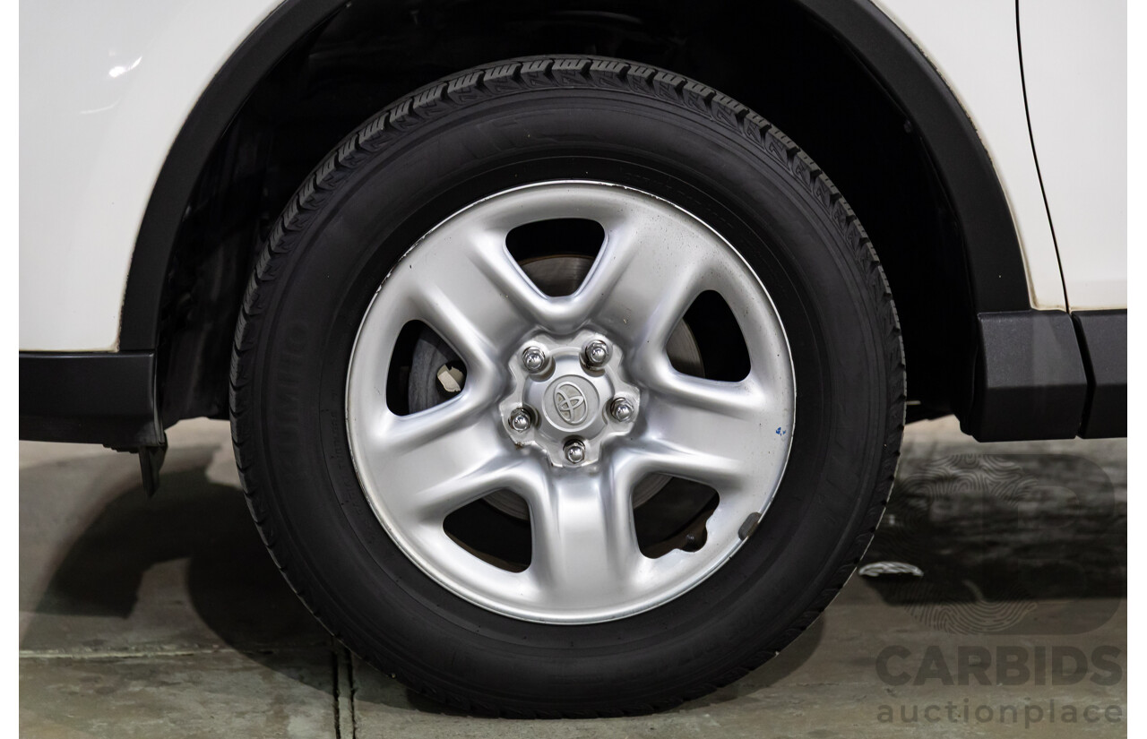 01/2016 Toyota RAV4 GX (FWD) ZSA42R MY16 4d Wagon Glacier White 2.0L