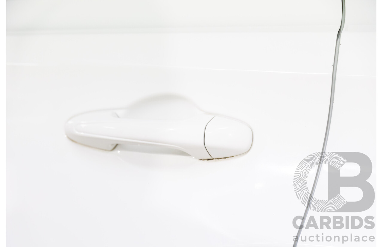 01/2016 Toyota RAV4 GX (FWD) ZSA42R MY16 4d Wagon Glacier White 2.0L