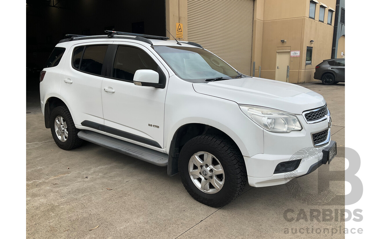 12/2012 Holden Colorado 7 LT (4x4) RG 4d Wagon Summit White Turbo Diesel 2.8L - 7 Seater