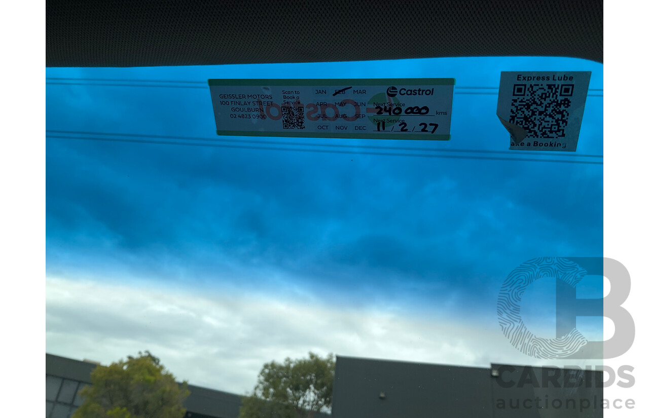 12/2012 Holden Colorado 7 LT (4x4) RG 4d Wagon Summit White Turbo Diesel 2.8L - 7 Seater