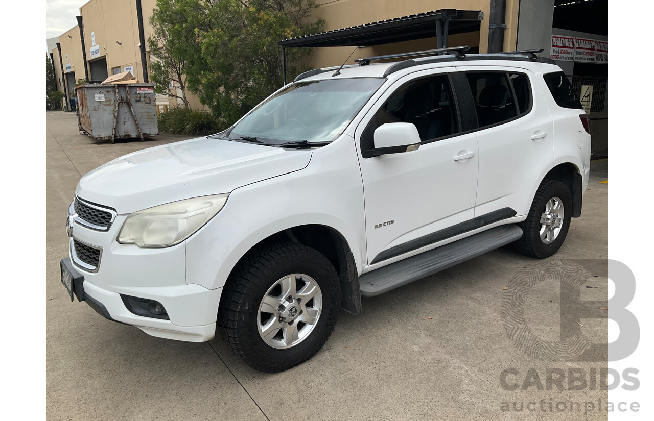 12/2012 Holden Colorado 7 LT (4x4) RG 4d Wagon Summit White Turbo Diesel 2.8L - 7 Seater