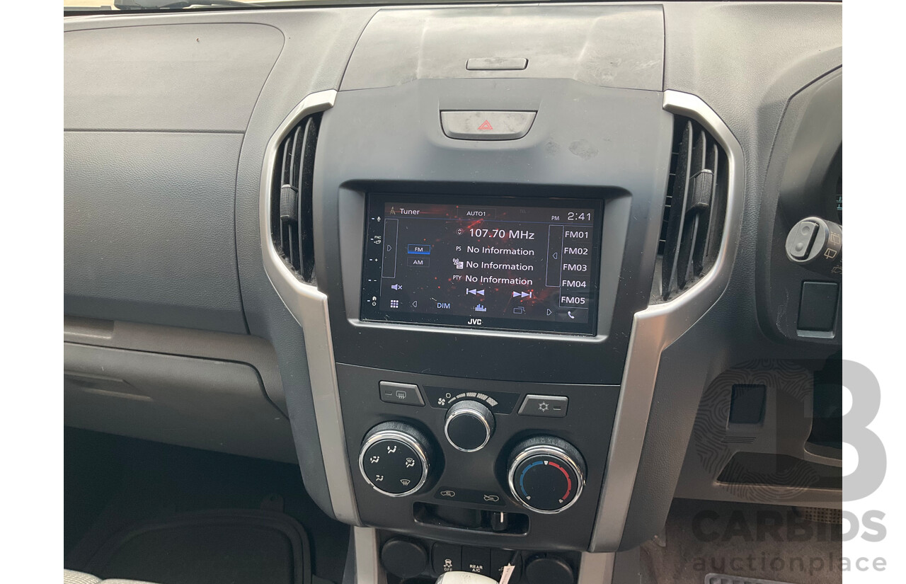 12/2012 Holden Colorado 7 LT (4x4) RG 4d Wagon Summit White Turbo Diesel 2.8L - 7 Seater