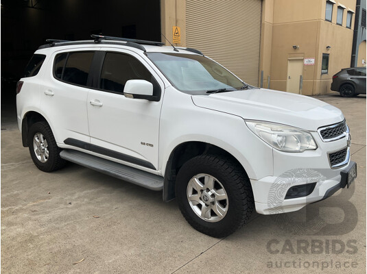 12/2012 Holden Colorado 7 LT (4x4) RG 4d Wagon Summit White Turbo Diesel 2.8L - 7 Seater