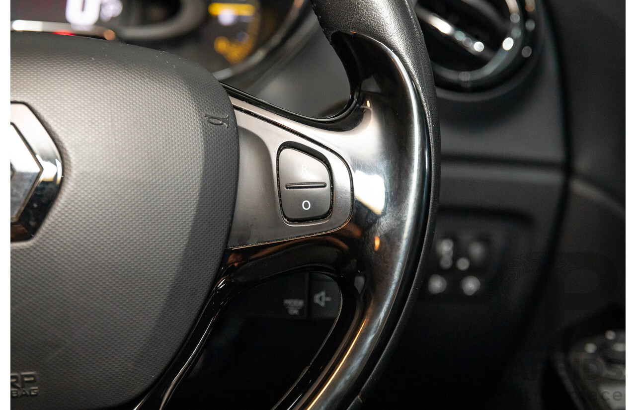 1/2015 Renault Captur Dynamique (FWD) J87 4d Wagon Ivory White / Black Roof Turbo 1.2L