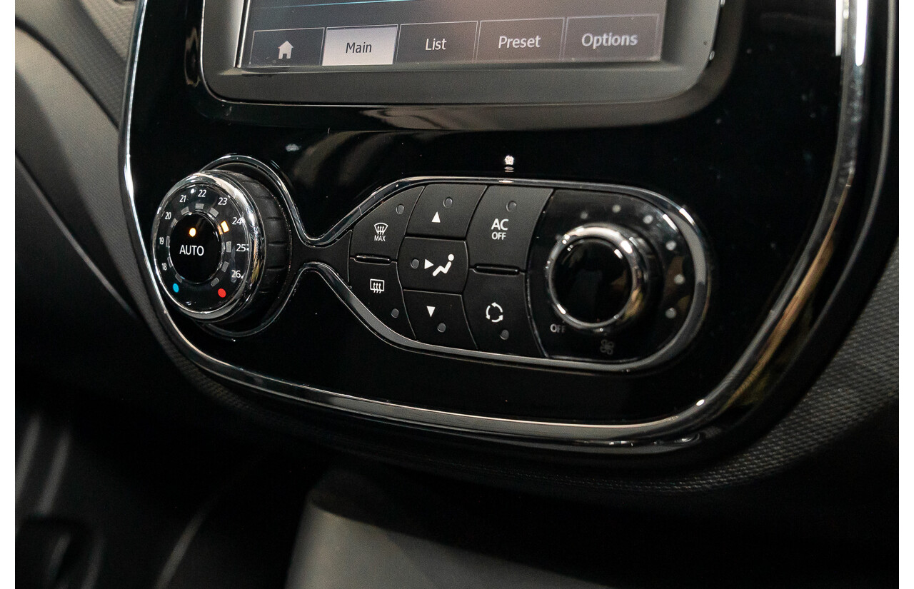 1/2015 Renault Captur Dynamique (FWD) J87 4d Wagon Ivory White / Black Roof Turbo 1.2L