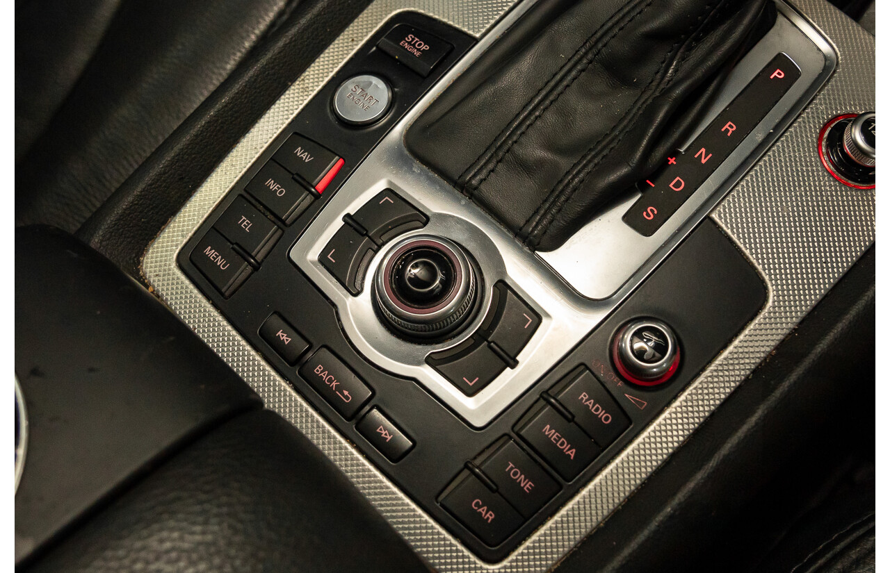 10/2014 Audi Q7 3.0 TDI Quattro S-Line MY14 4d Wagon Carrara White Turbo Diesel V6 3.0L