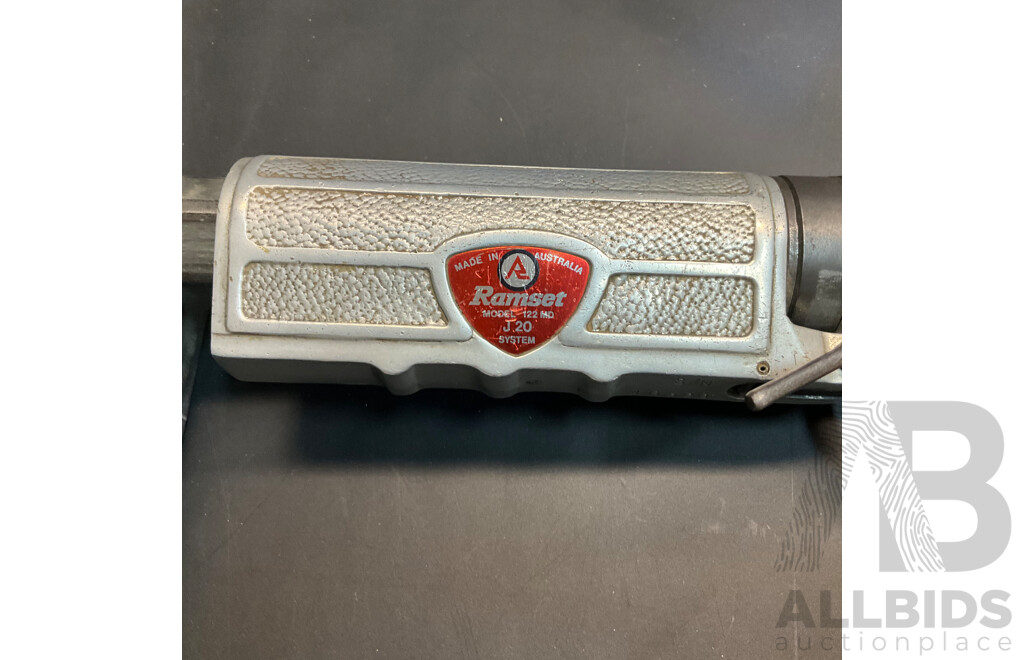 Vintage RAMSET JOBMASTER 122MD with Tool Box and Accessories