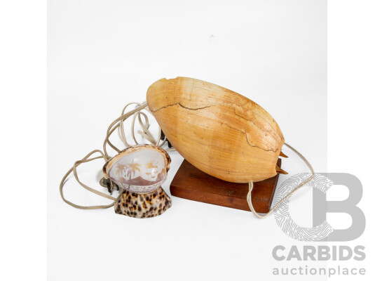 1662037 · Pair of Matched Vintage Shell Table Lamps