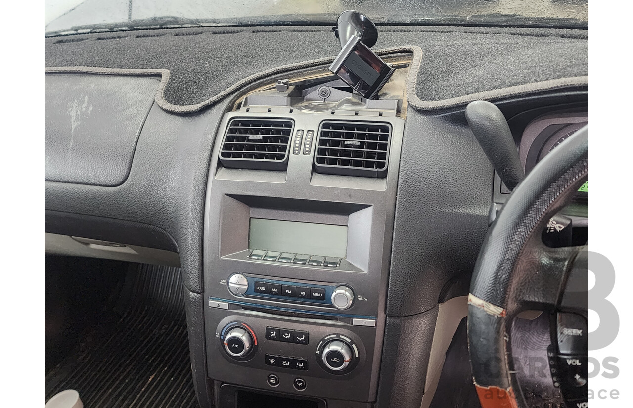 4/2005 Ford Falcon XL BA MKII Utility White 4.0L