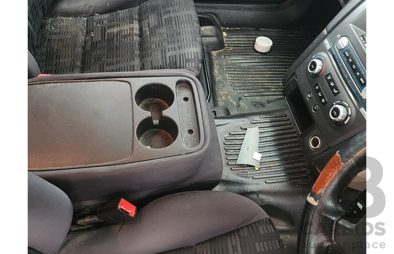 4/2005 Ford Falcon XL BA MKII Utility White 4.0L