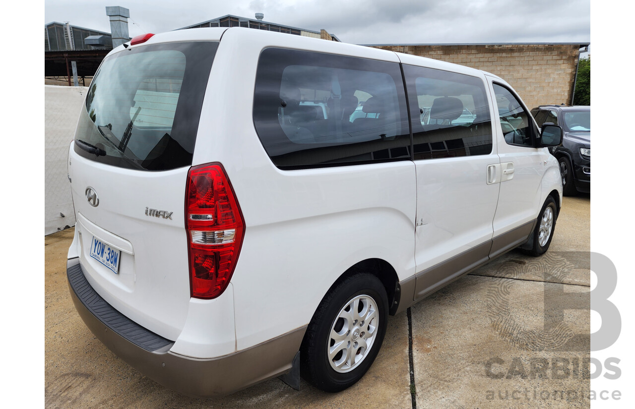 1/2014 Hyundai Imax TQ MY13 4d Wagon White 2.5L