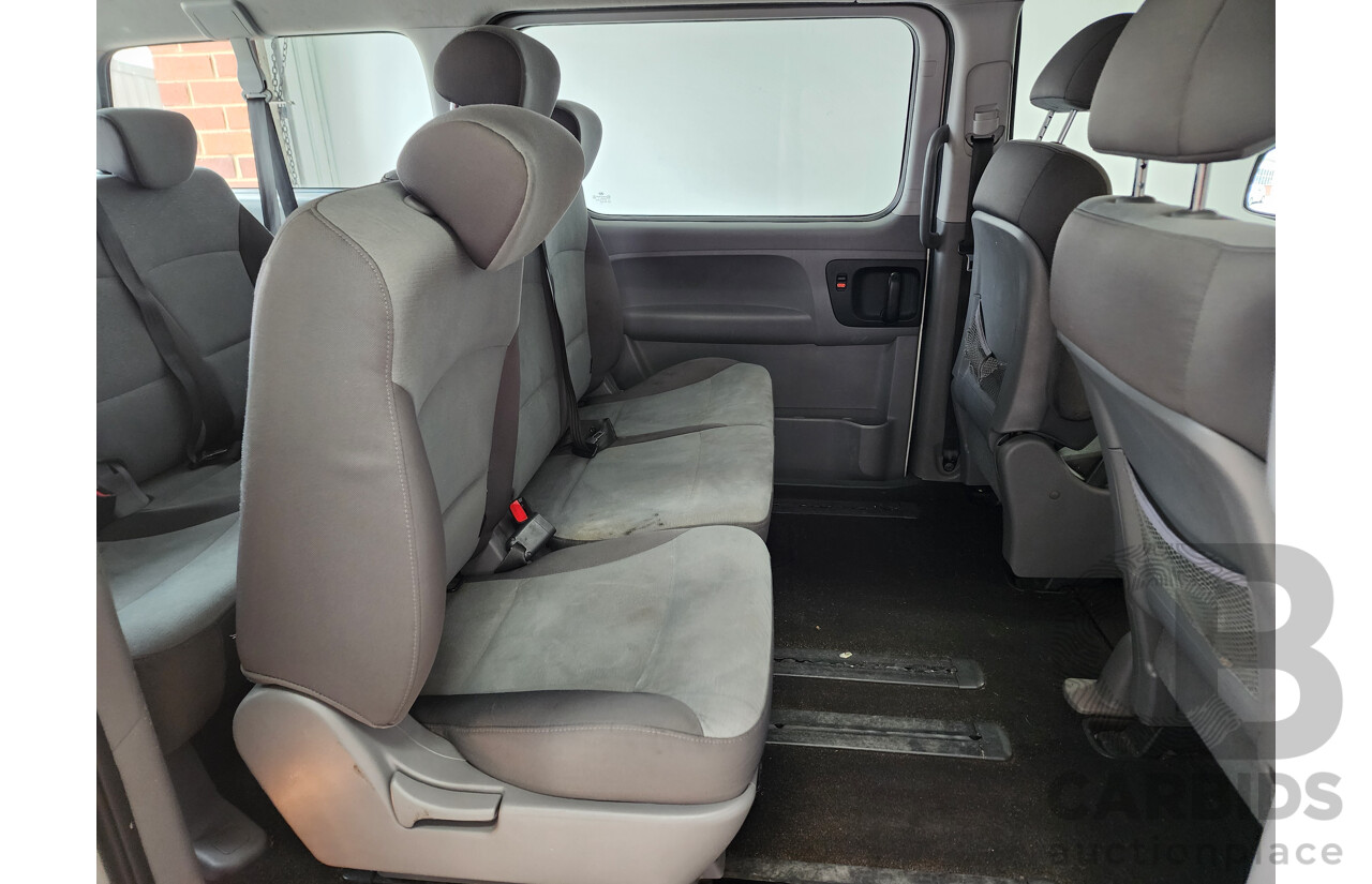 1/2014 Hyundai Imax  TQ MY13 4d Wagon White 2.5L