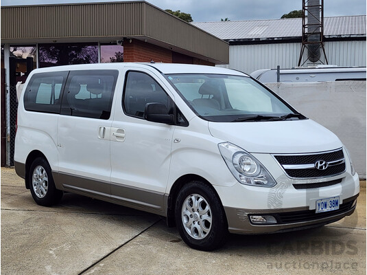 1/2014 Hyundai Imax  TQ MY13 4d Wagon White 2.5L